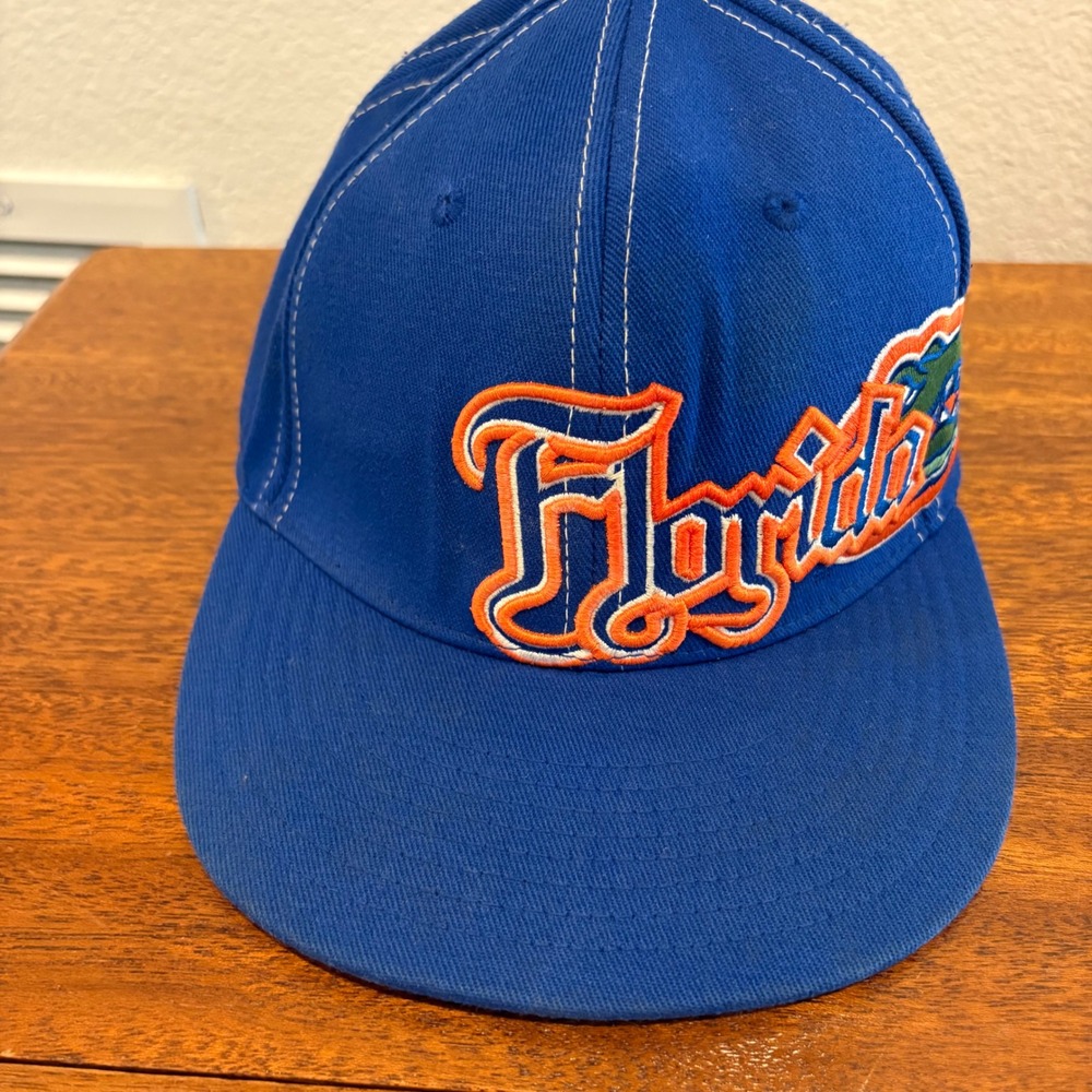 Top of the World Y2K Florida‎ Gators Hat The King One-Fit Stretch Blue Flat Bill